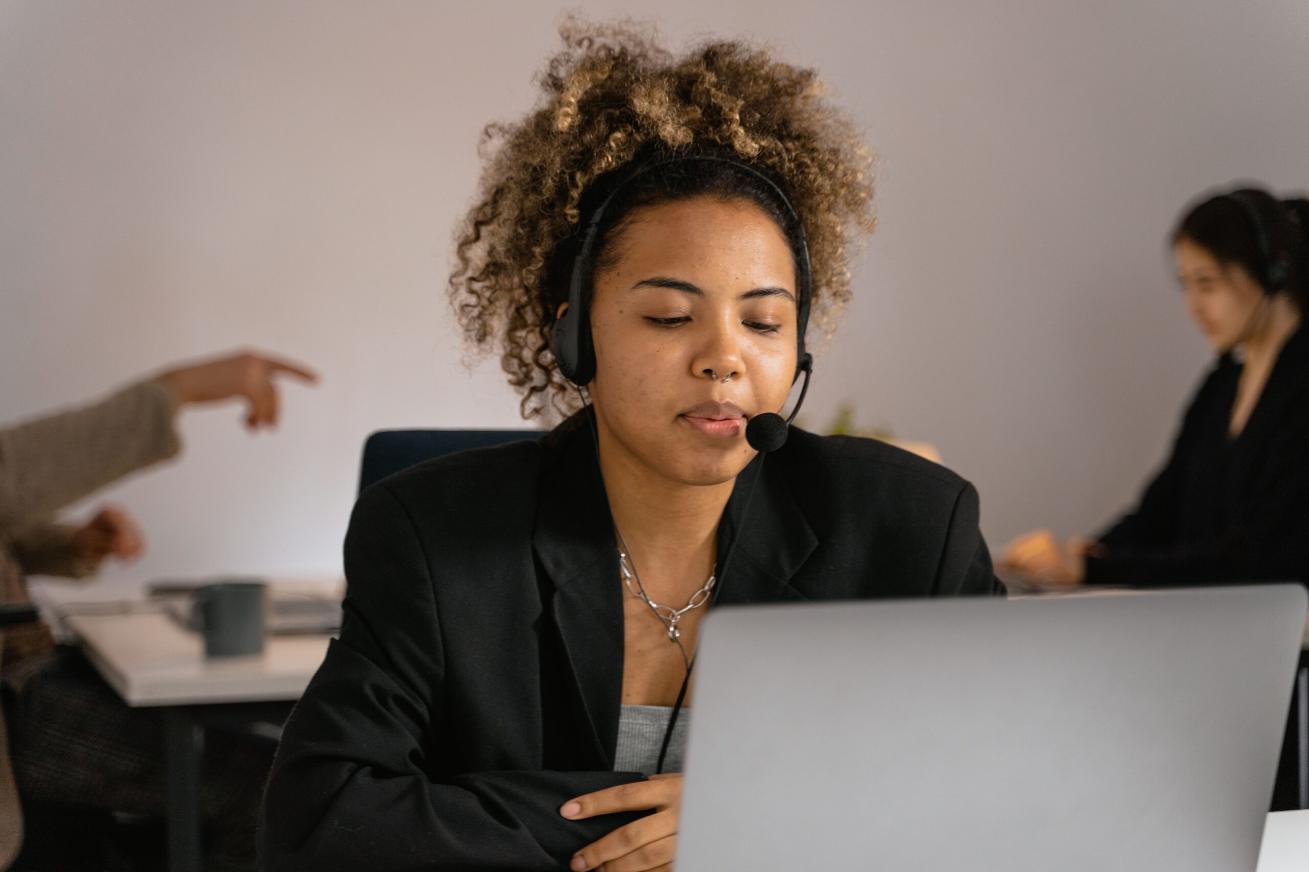 A woman working as a call center agent